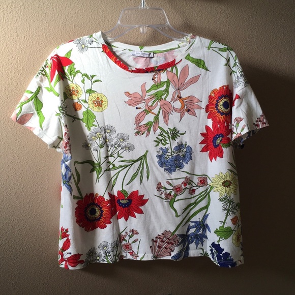 Zara Tops - EUC Zara Floral Top